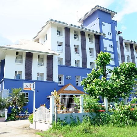 Studio Khon Kaen By Icheck Inn Exteriör bild
