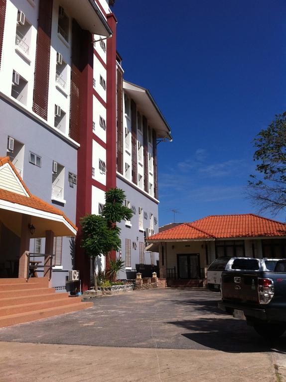Studio Khon Kaen By Icheck Inn Exteriör bild