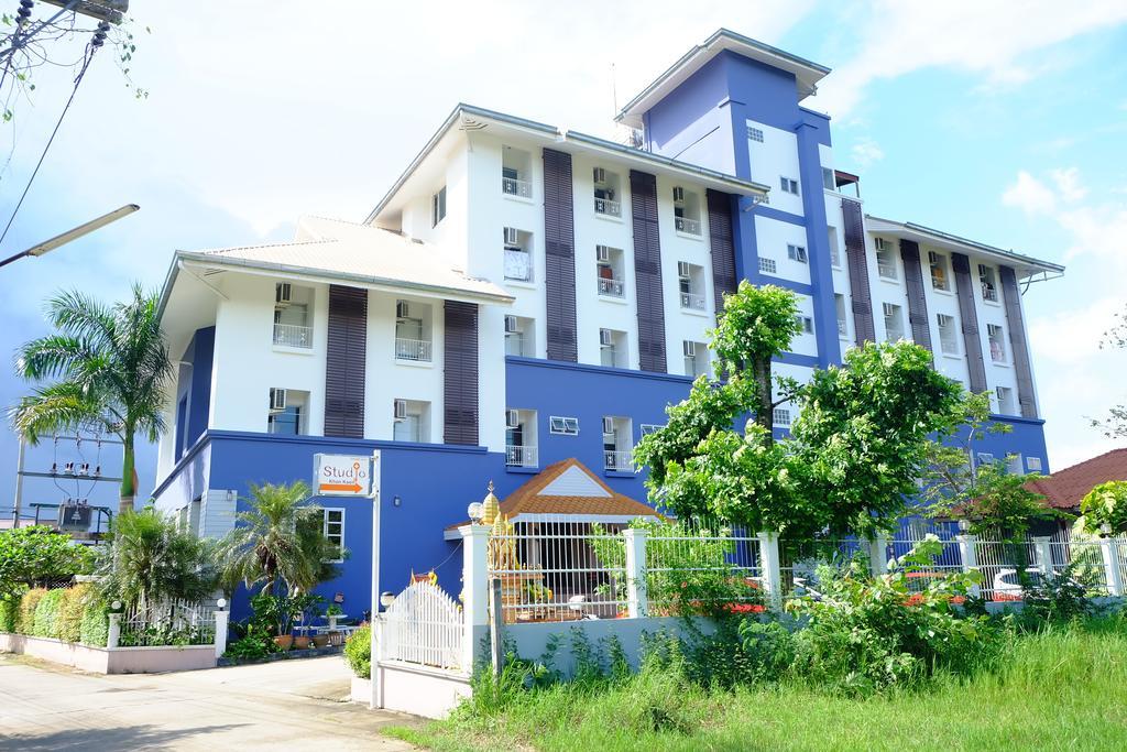 Studio Khon Kaen By Icheck Inn Exteriör bild